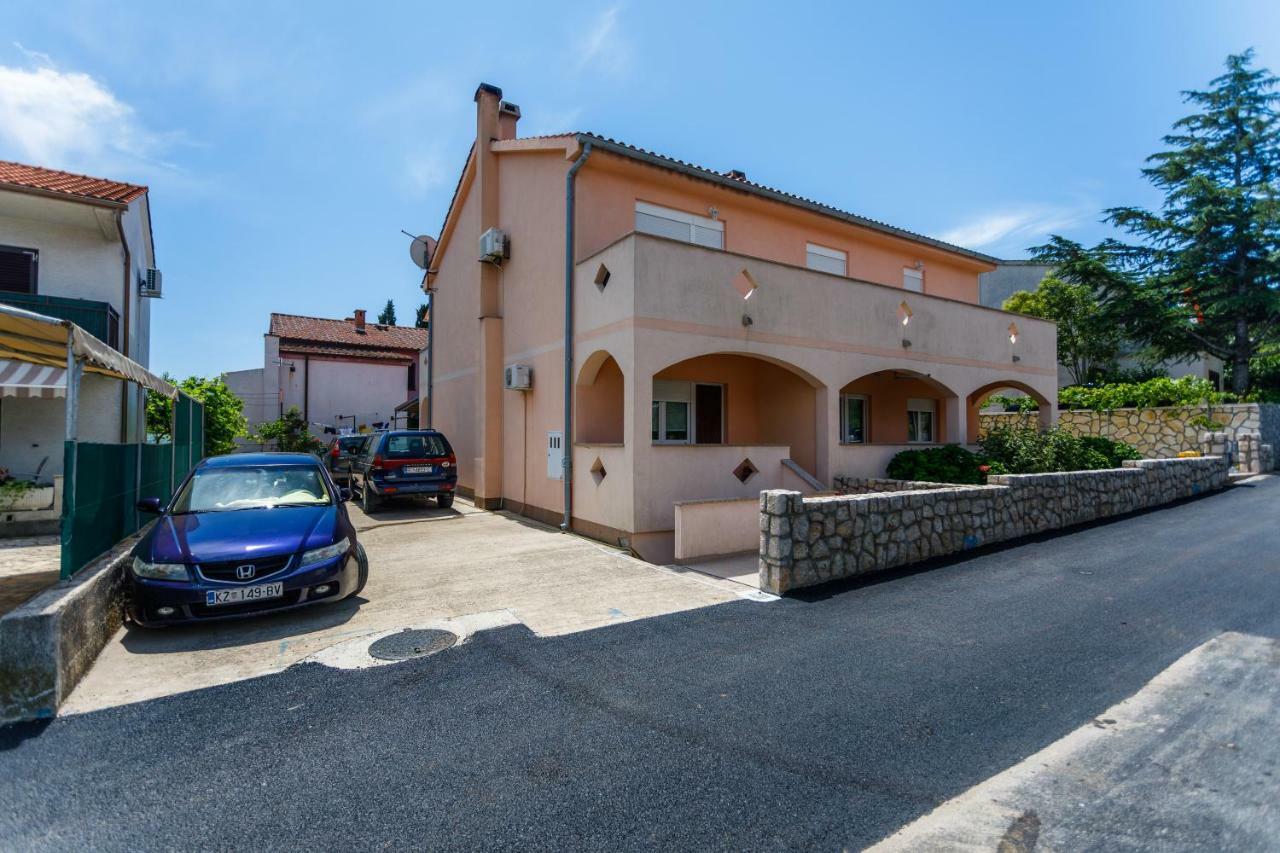 Holiday House Snjezana كرك المظهر الخارجي الصورة