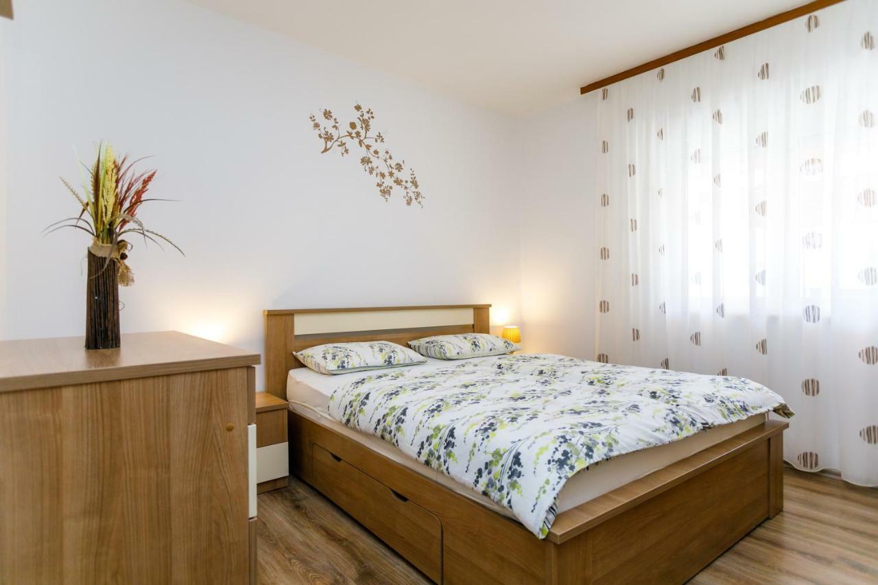 Holiday House Snjezana كرك المظهر الخارجي الصورة